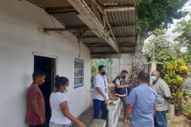  Técnicos del Miviot evalúan siete casas afectadas por sismo en Barú