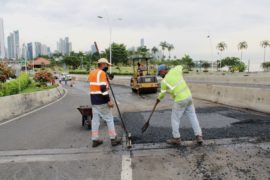  MOP arranca operativos de parcheo nocturno en la ciudad capital