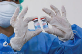  EE.UU. envía vacunas contra COVID-19 al mundo entero