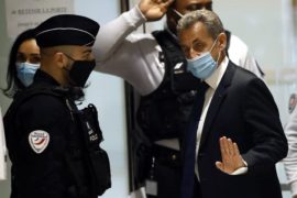  Sarkozy, condenado a un año de prisión por financiación ilegal