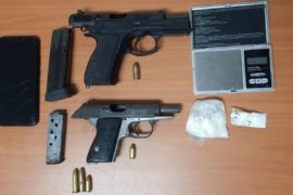  Armas y presunta droga es decomisada en allanamiento en San Miguelito