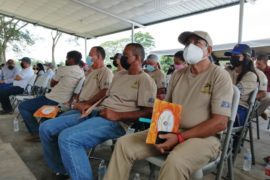  Productores chiricanos se gradúan de Escuela de Campo