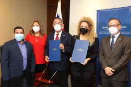  El MIDA y Fundación Puertas Abiertas firman convenio para el Proyecto de Familias Sostenibles