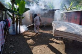  Vectores realizan nebulizaciones para bajar casos de dengue en Panamá Norte