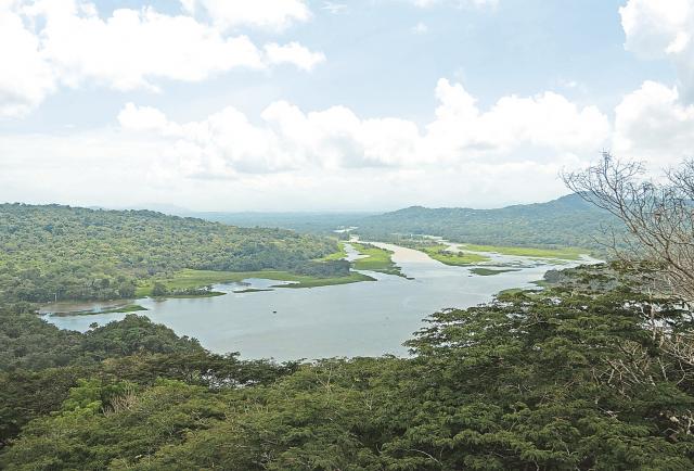  Comunidades indígenas en la cuenca del Canal de Panamá contarán con internet  