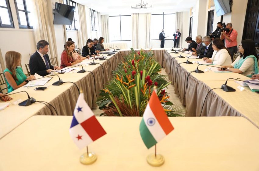 Canciller Mouynes impulsa a Panamá como Hub Farmacéutico ante ministra de Estado de la India