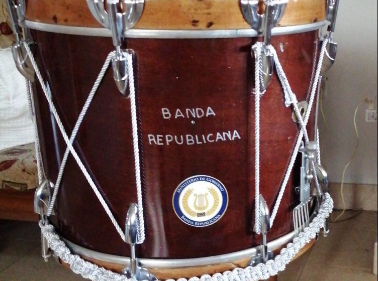  Después de más de 90 años, la Banda Republicana pone en funcionamiento un tambor