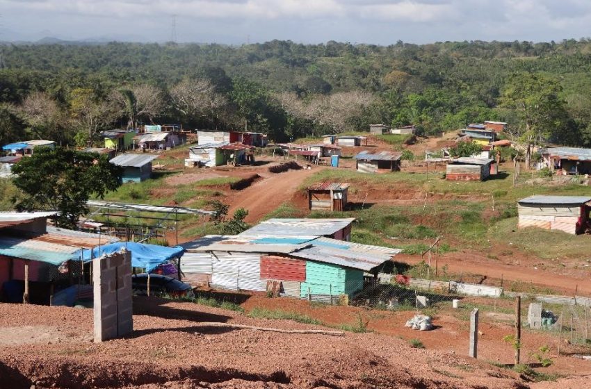  Miviot avanza en legalización y tenencia de tierras de asentamientos informales