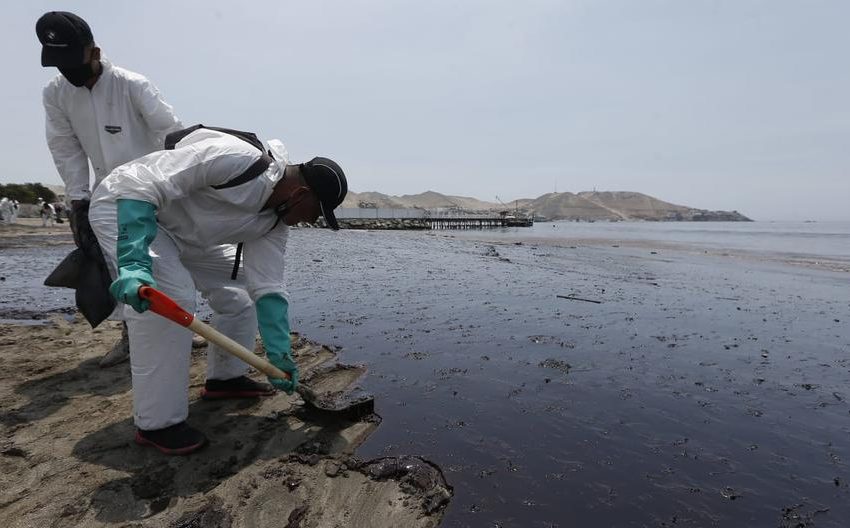  Perú reporta un nuevo derrame de petróleo en el sur de Lima