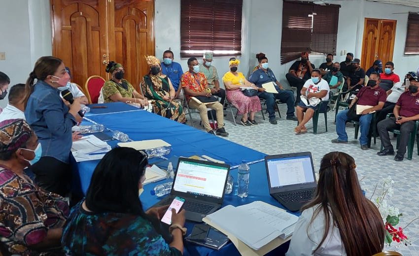  Comunidades educativas de Bocas del Toro reciben respuestas y avances de proyectos