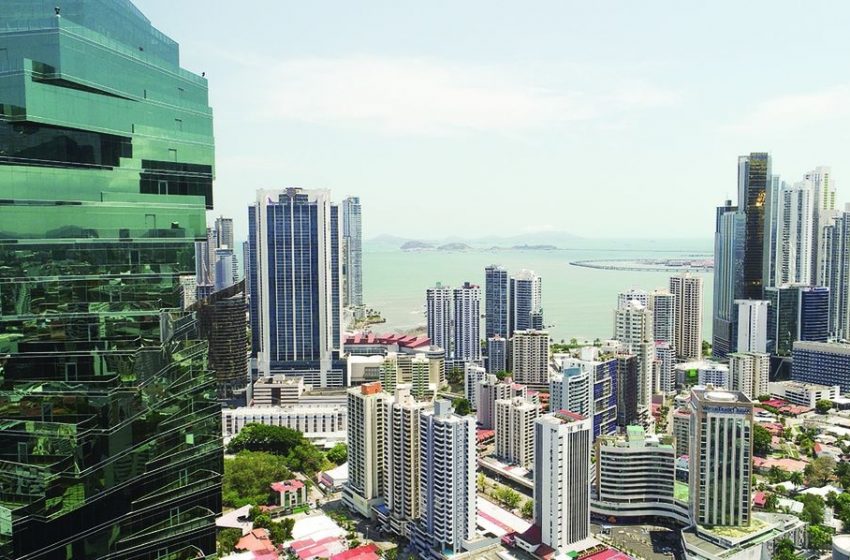  Panamá prevé crecer 5% en 2022 expresa ministro Alexander ante inversionistas de la AS/COA
