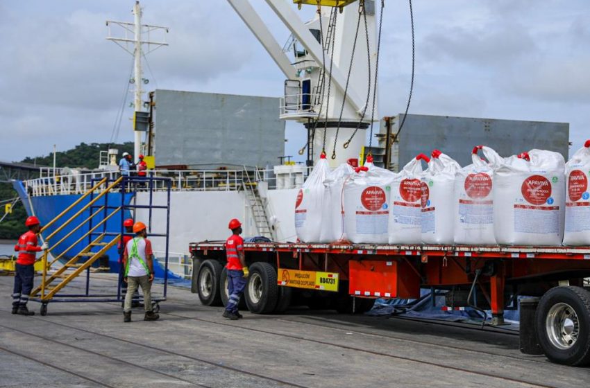  Embarque con fertilizantes llegó a Panamá para garantizar la producción nacional