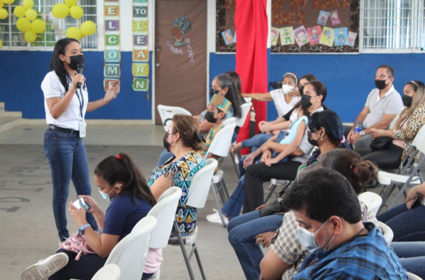  Más de 6 mil padres reiteran el compromiso en el rendimiento de los estudiantes 