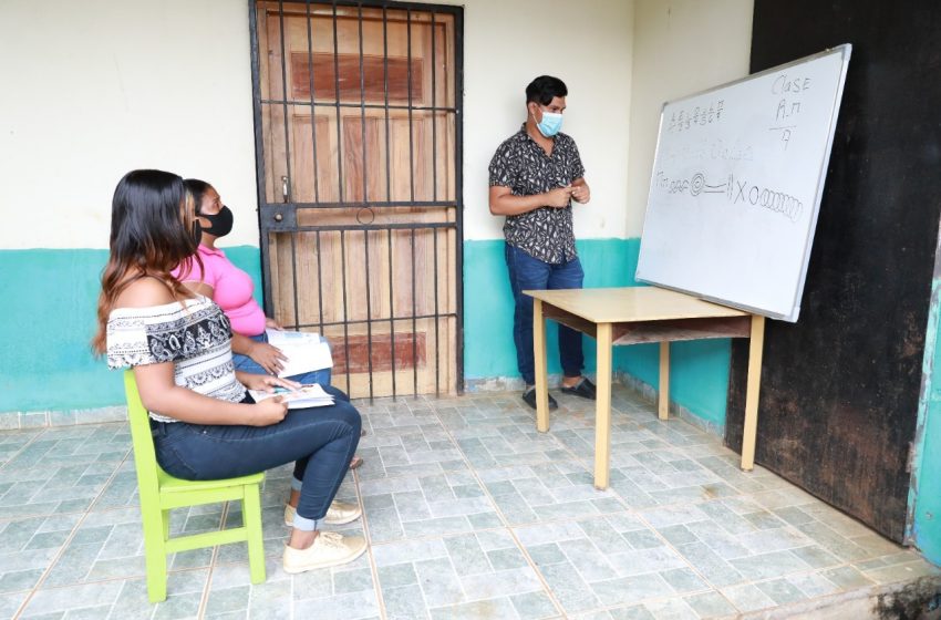  Madre chiricana y su hija de 15 años aprendieron a leer y escribir a través del método “Yo, Sí, Puedo” del MIDES