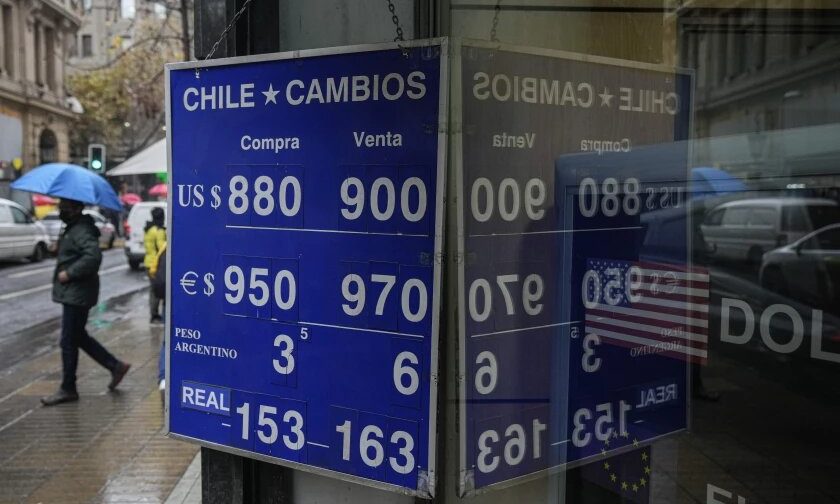  Boric preocupado por alza histórica del dólar en Chile