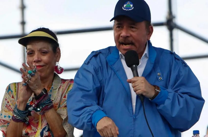  “Amigos fieles, vengan, estoy siendo asediado”: Ortega ordena un asalto contra una parroquia en Nicaragua