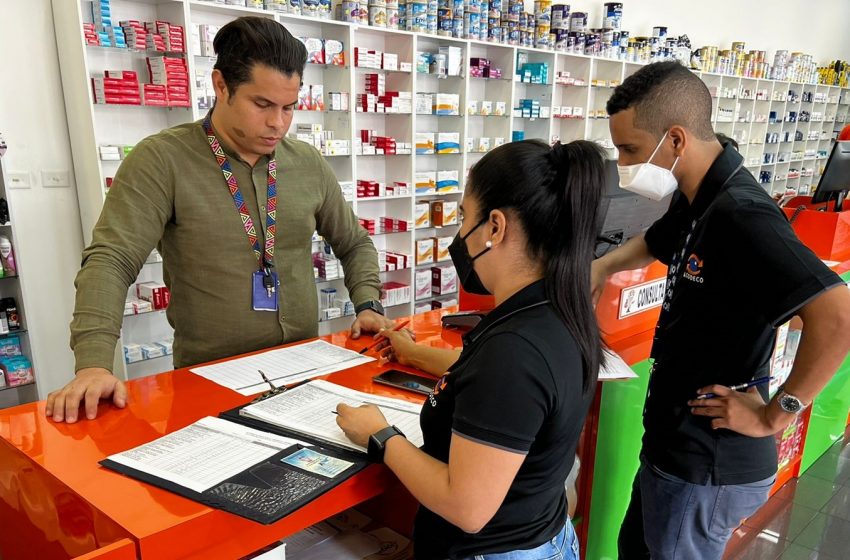  Acodeco verifica más de 180 farmacias en todo el país