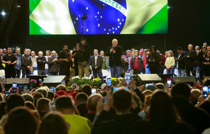  Lula recibió el apoyo de seis excandidatos presidenciales y apuesta a ganar en primera vuelta