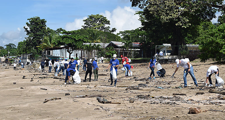 ADEDAPP renueva su compromiso con el medio ambiente y se suma al Día Mundial de Limpieza de Playas