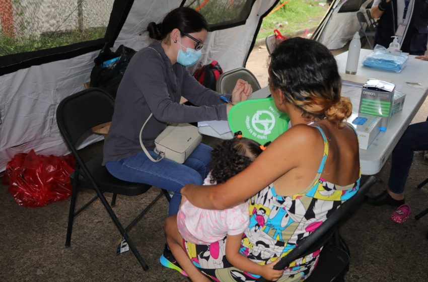  Coordinan acciones para brindar atención médica a migrantes ubicados en albergue