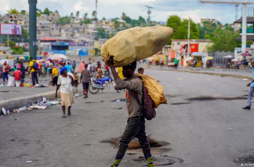  Haití: la población haitiana, atrapada por la violencia, el cólera y la falta de alimentos
