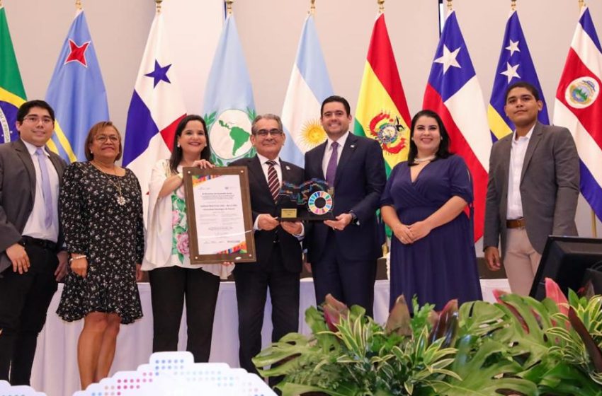  Vicepresidente Carrizo y ministra Castillo entregan Reconocimiento a las Buenas Prácticas del Sello ODS