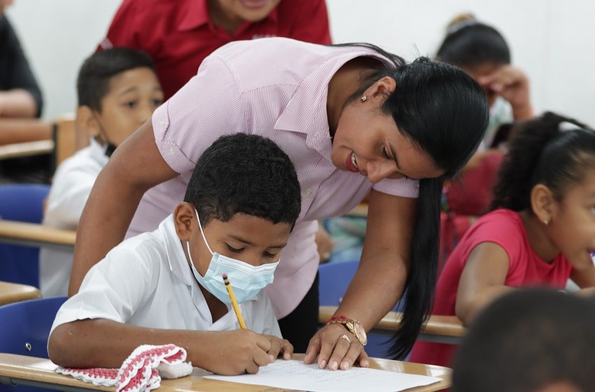 Meduca Anuncia Capacitaciones Para Educadores De Todo El País Decisiones Panamá 9103