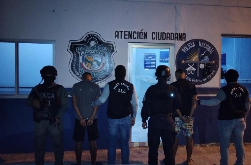  Dos aprehendidos, decomiso de municiones y drogas en Pacora