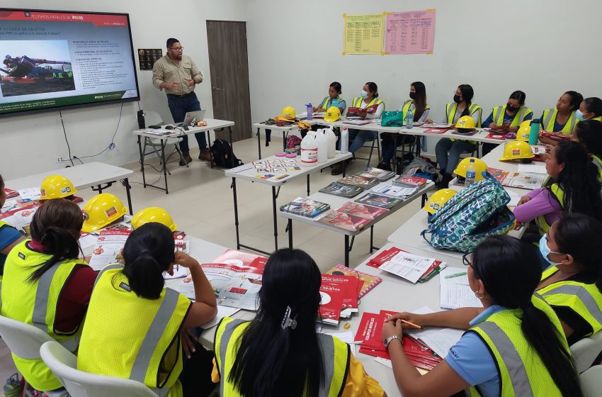  ¡Mujeres al volante! Cobre Panamá anuncia primer curso de operador de equipo pesado 100% mujeres
