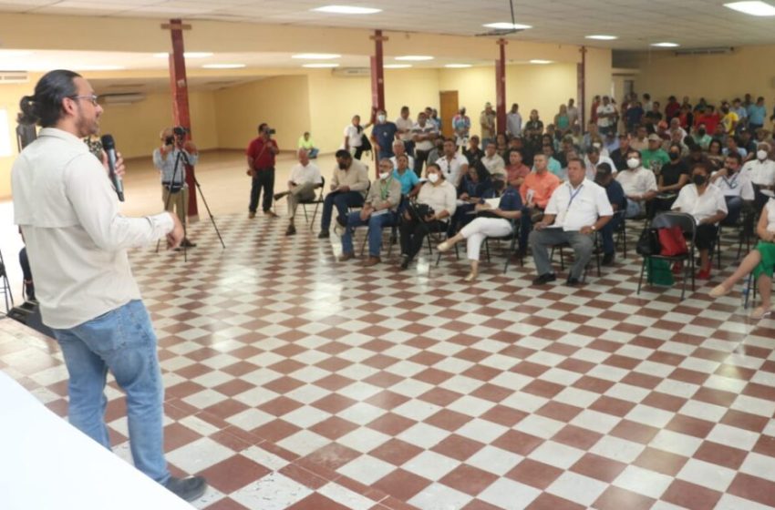  Productores avícolas de Panamá Oeste reciben capacitación de prevención contra la IAAP 