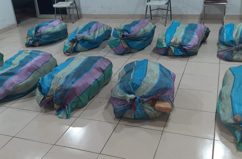  Persecusión policial en la Chorrera termina con el decomiso de 348 paquetes de presunta droga