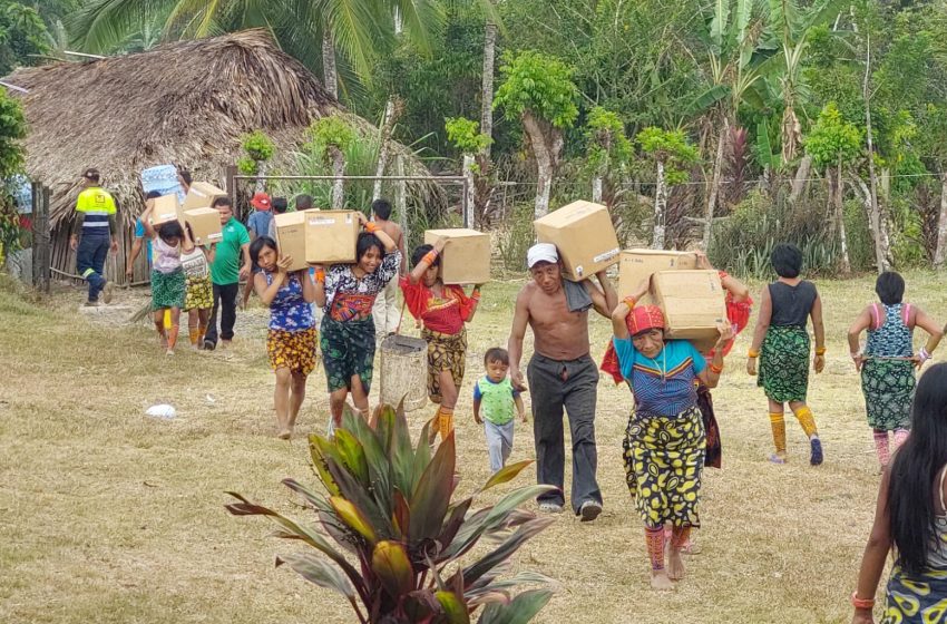  Gobierno de Panamá distribuye ayuda humanitaria en Wala, comarca Wargandí