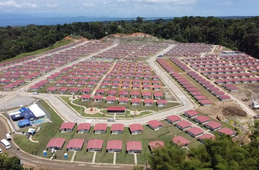  Gobierno Nacional entrega más de mil soluciones habitacionales en Bocas del Toro