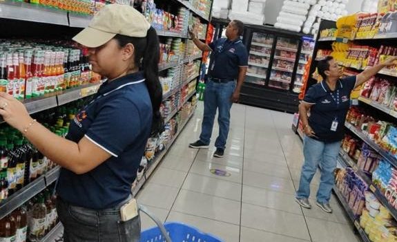  Más de 5 mil productos vencidos en Panamá Oeste detectó la Acodeco