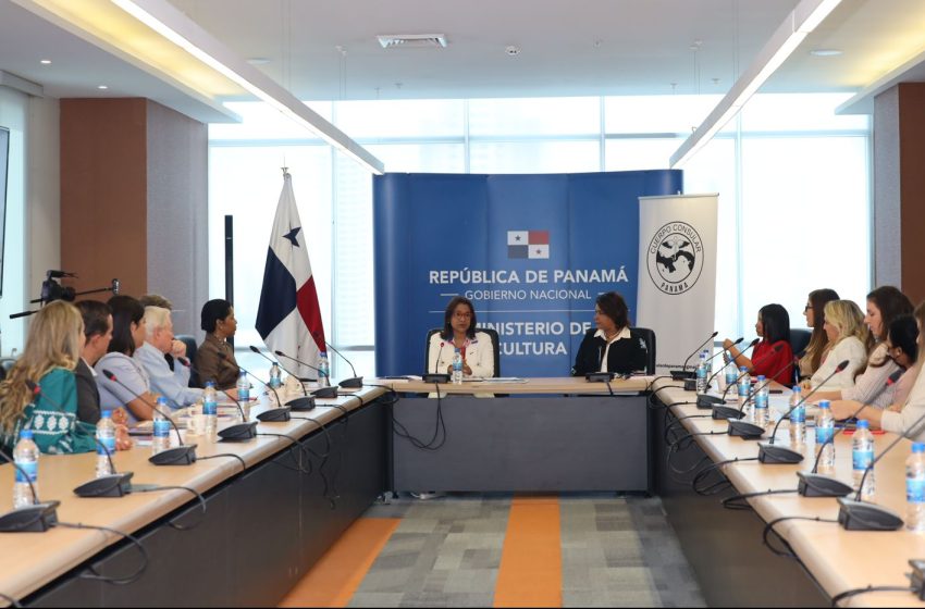  Ministra de Cultura, brinda detalles de logros a miembros del Cuerpo Consular acreditado en Panamá
