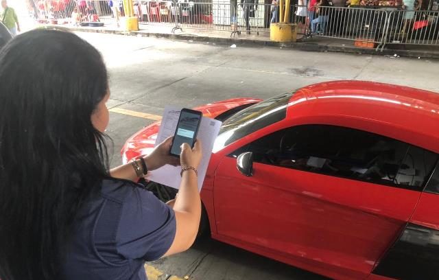  Aduanas inicia plan piloto para digitalizar la validación de los permisos de los autos de turista