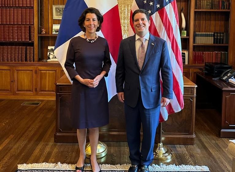  Ministro Alfaro realiza conversatorio con la secretaria de Comercio de EE.UU. para promover a Panamá