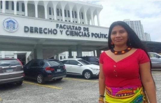  Comarca Emberá Wounnan tiene a su primera abogada, egresada de la Universidad de Panamá
