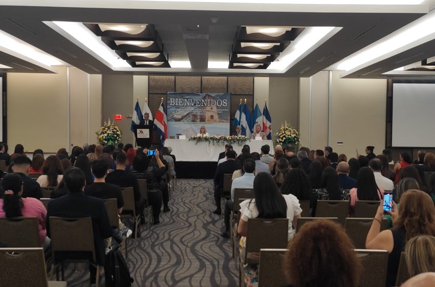  Farmacéuticos de la región se reúnen en Panamá durante el XXXVII Congreso Centroamericano y el Caribe