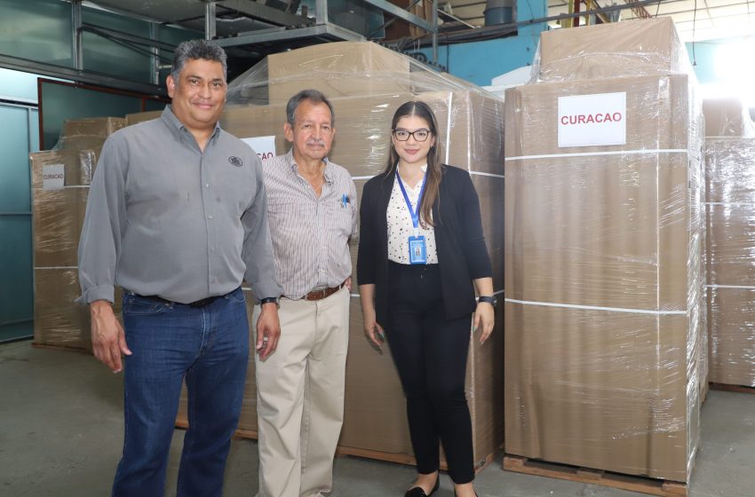  Segundo contenedor con neveras hechas en Chepo se exporta a Curazao
