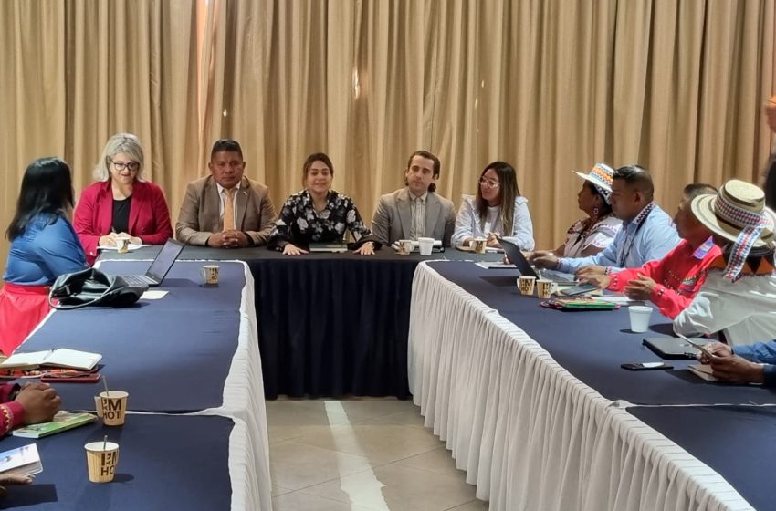  Canciller Panameña recibe Plan de Gobierno Tradicional de la Comarca Ngobe Buglé
