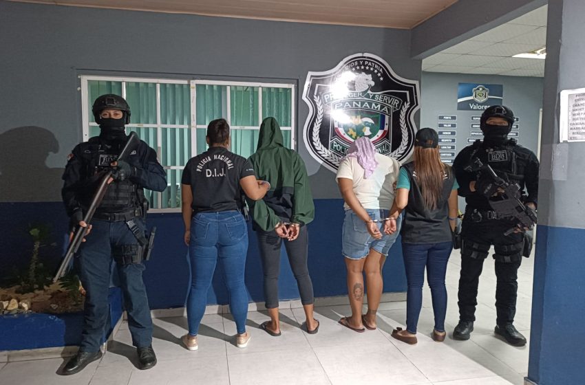  Dos aprehendidos, decomiso de dinero y droga durante allanamiento en Río Abajo