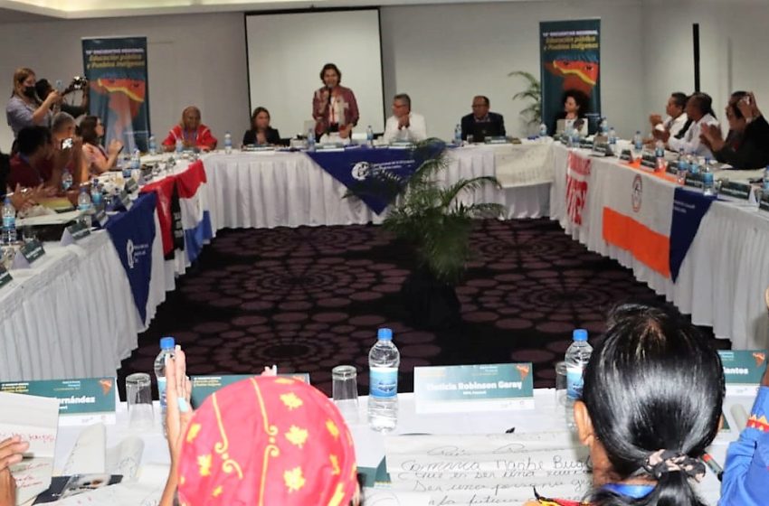  Docentes indígenas de Latinoamérica dialogan en Panamá sobre educación pública 