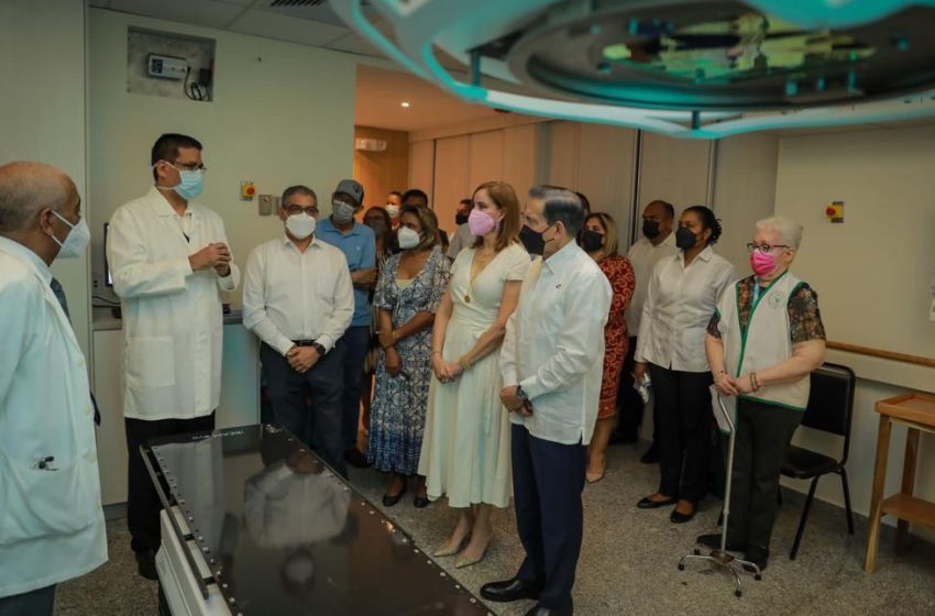  Presidente Cortizo inaugura moderno equipo de Radioterapia en el Instituto Oncológico Nacional