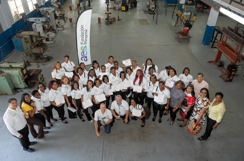  Fundación AES Panamá gradúa a 30 mujeres emprendedoras del programa “Reto Colón Emprende”