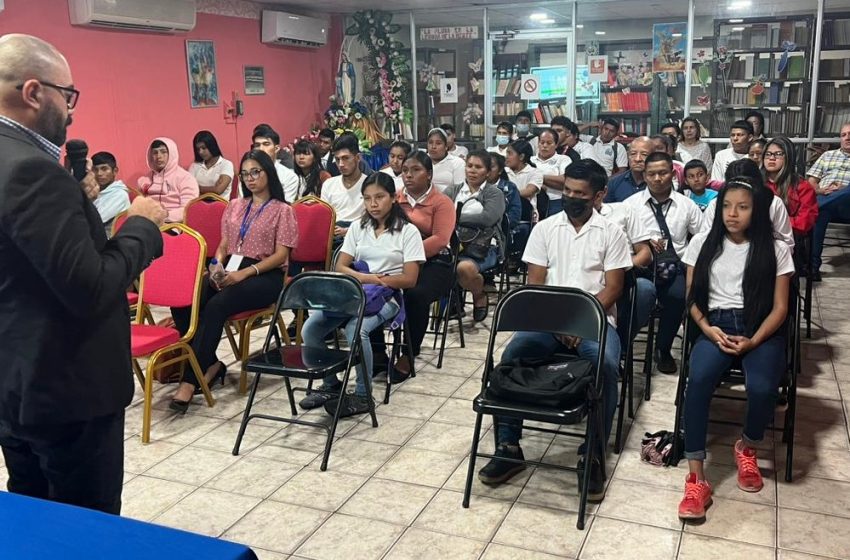  Funcionalidades de Panamá Emprende es presentada a estudiantes veragüenses