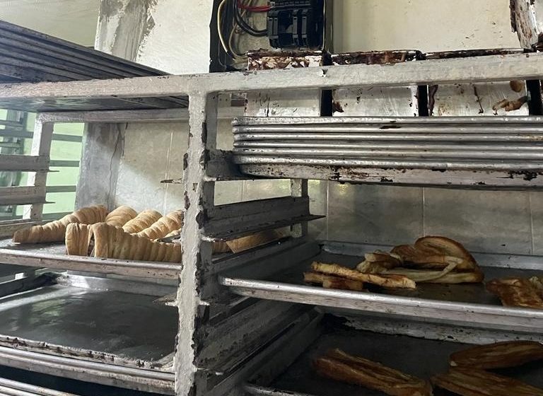  Minsa cierra temporalmente panadería en San Antonio por insalubre