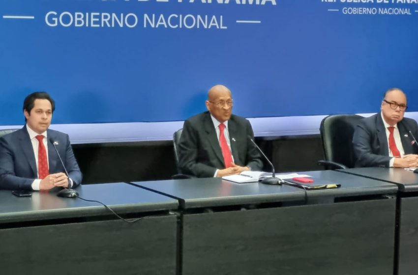  Ministro Alexander anuncia ajustes al Presupuesto 2024 ante cambios en el país