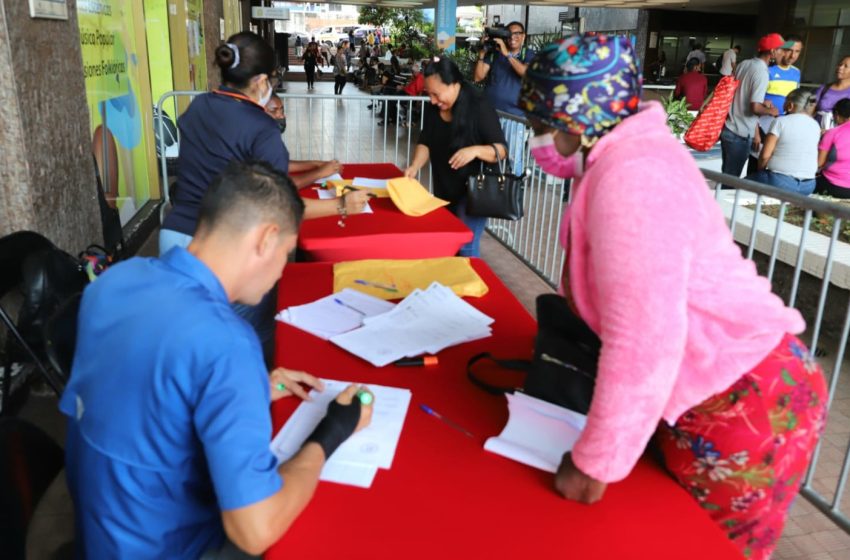  Buhoneros con permisos de la Alcaldía de Panamá podrán utilizarlos en actividades de fin de año