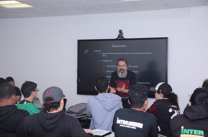  MiCultura imparte talleres en Desarrollo de Videojuegos